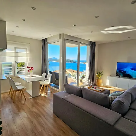 Apartment Adriatic Dream - Garage - Sea View *